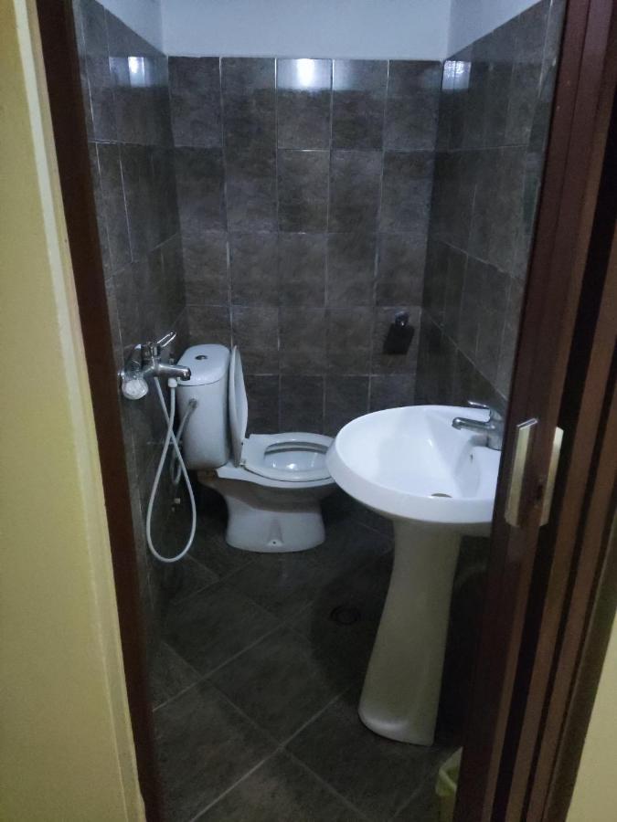 Dafina Hotel Tirana Exterior photo