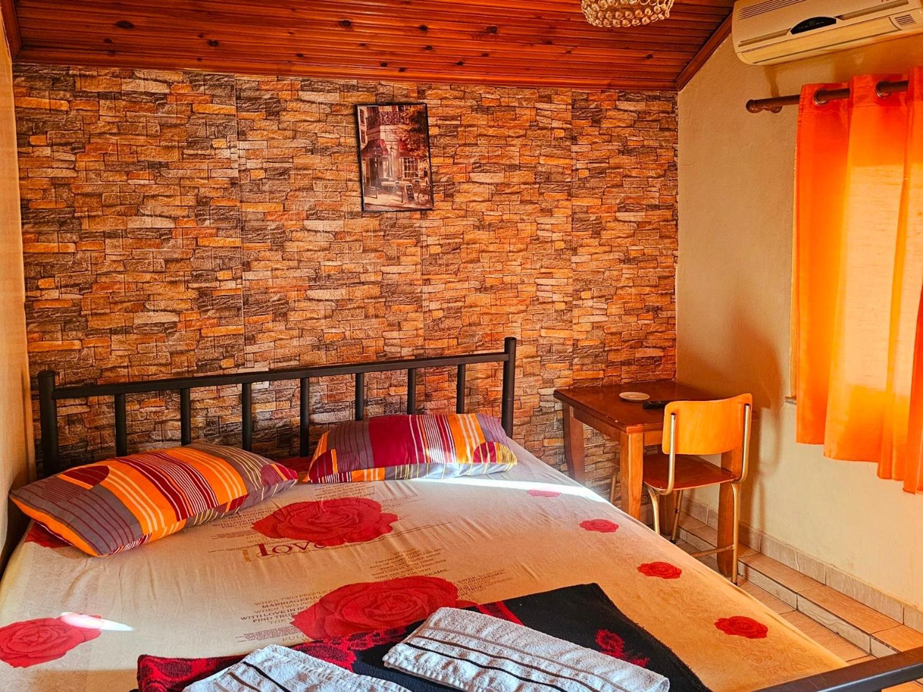 Dafina Hotel Tirana Room photo