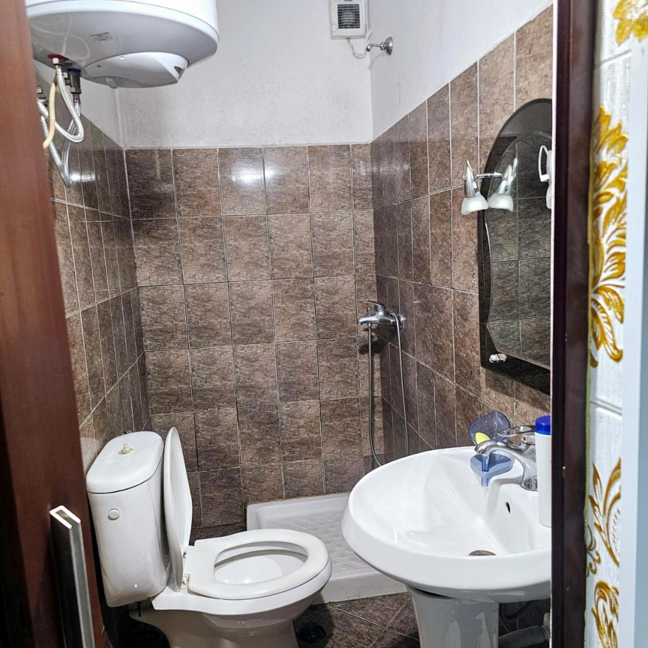 Dafina Hotel Tirana Exterior photo