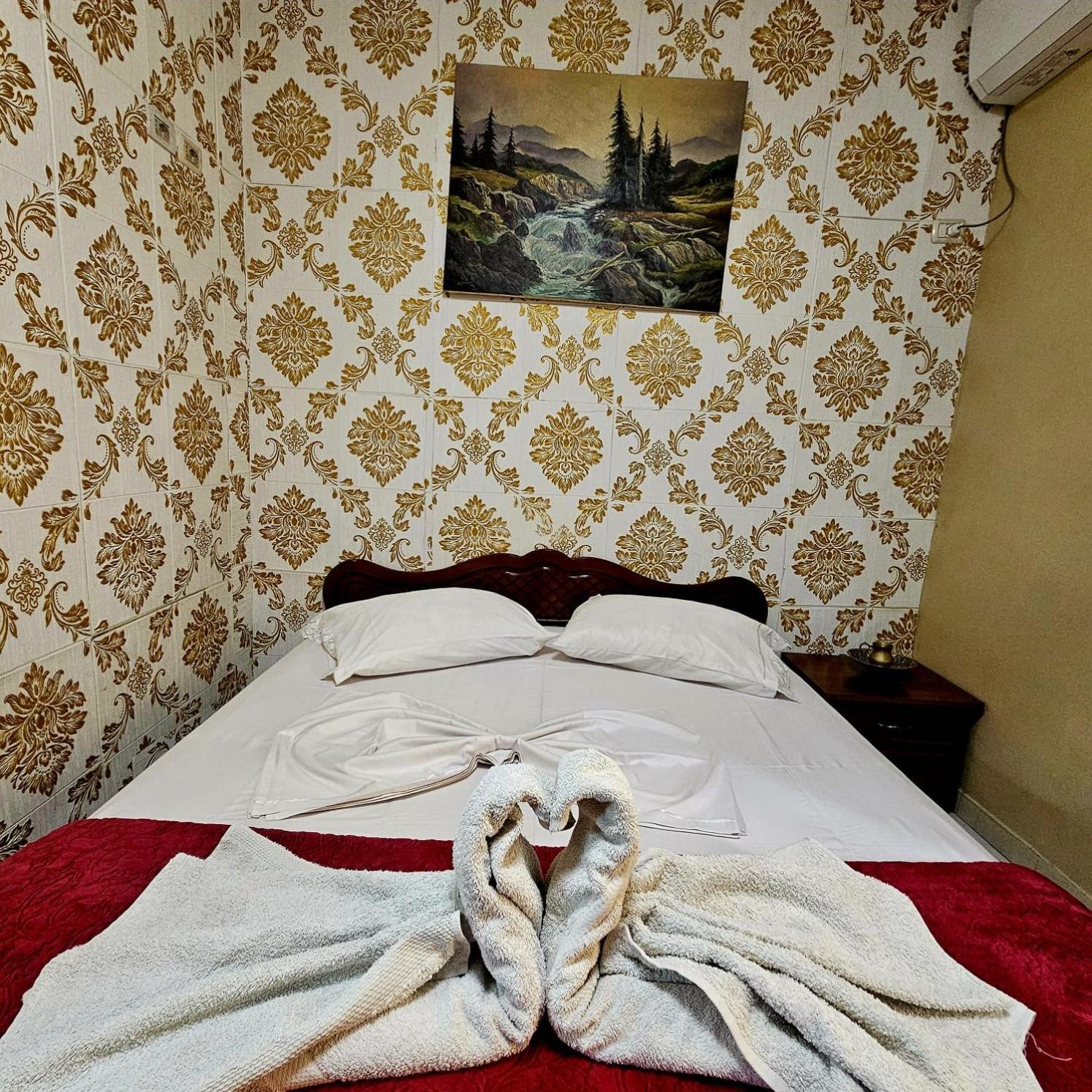 Dafina Hotel Tirana Exterior photo