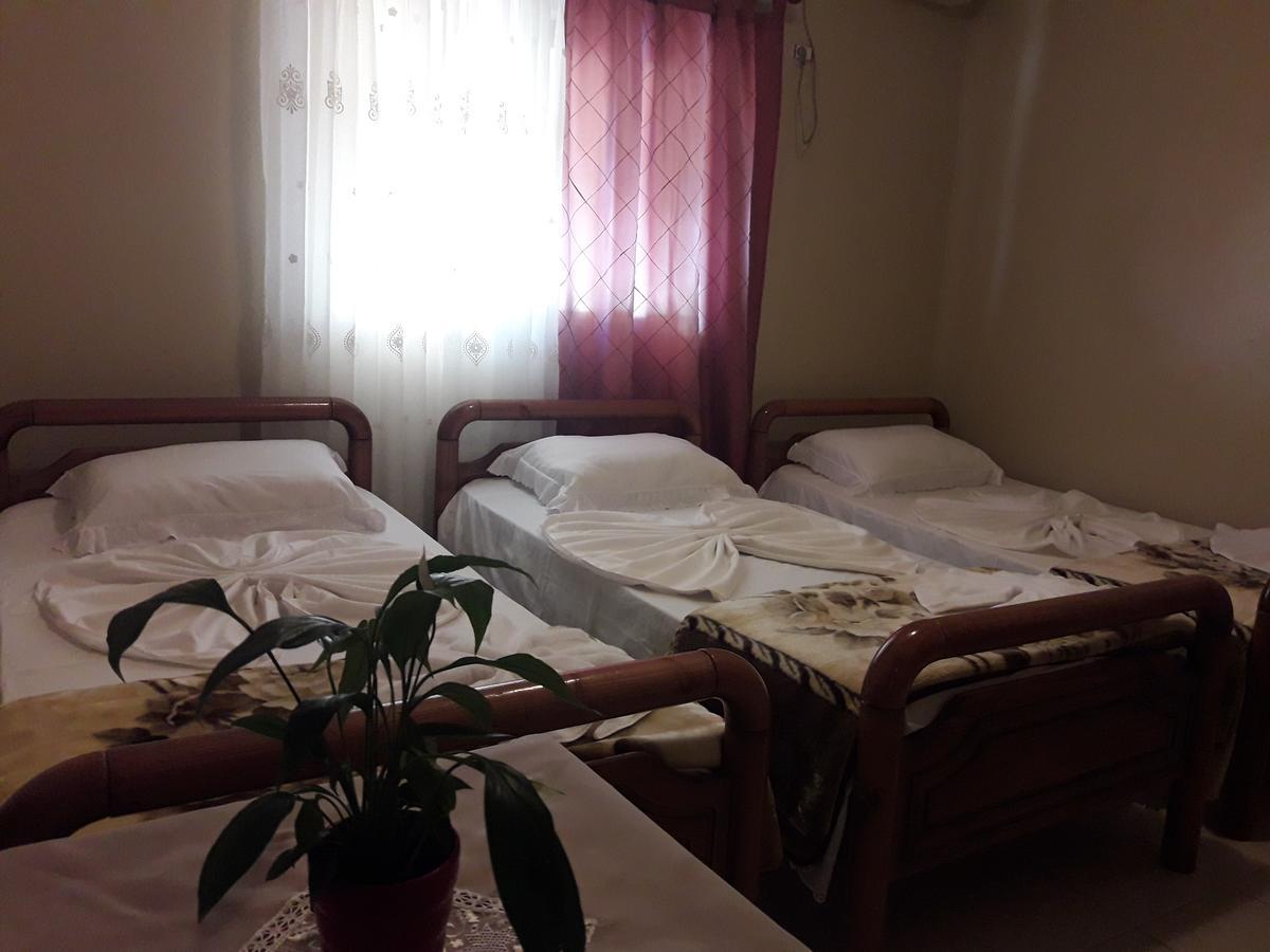 Dafina Hotel Tirana Exterior photo